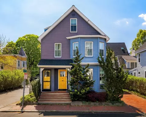 24 Rockingham St #24, Cambridge, MA 02139