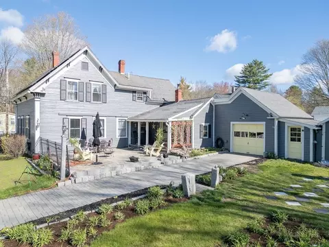 41 Brookline St, Townsend, MA 01469 photo 2