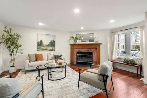 128 Parker St #3C, Acton, MA 01720