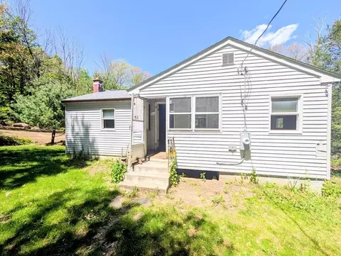 51 Russell Stage Rd, Blandford, MA 01008