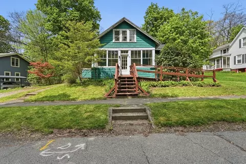 60 Spaulding St, Amherst, MA 01002