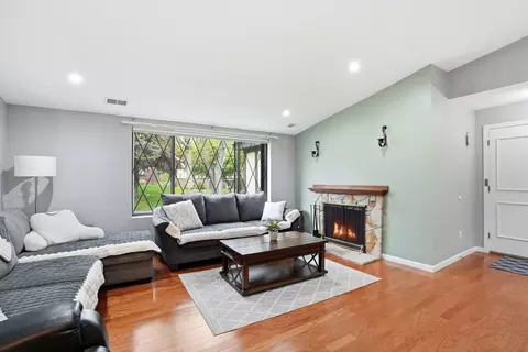 11 Royal Lake Dr #6, Braintree, MA 02184