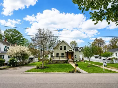 26 Summer St, Templeton, MA 01468