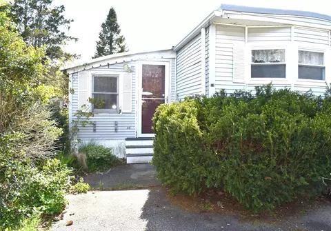 73 Kimberly Ct, Wareham, MA 02571