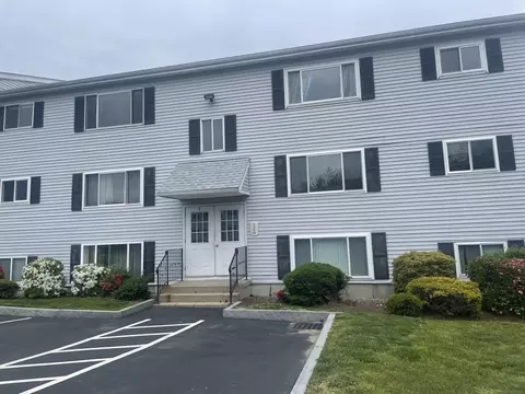 5455 N Main St #4D, Fall River, MA 02720