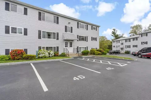 Exterior - 5455 N Main St #4D, Fall River, MA 02720 photo 4 of 4