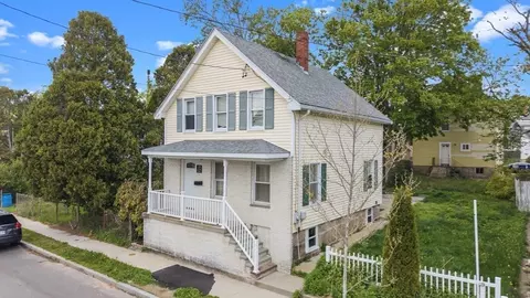 128 Cedar St, New Bedford, MA 02740