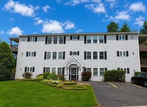 25 George St #5, Dudley, MA 01571