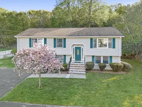 196 Bartholomew St, Peabody, MA 01960