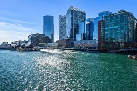 500 Atlantic Ave #14S, Boston, MA 02210