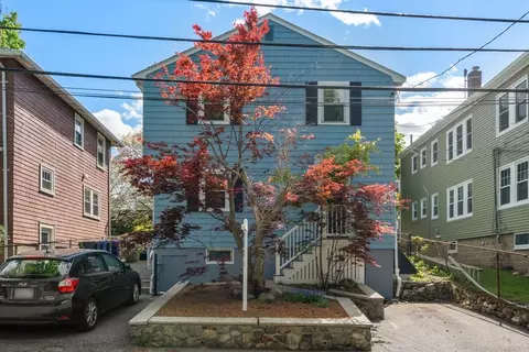 26 Laurel St #26, Arlington, MA 02476