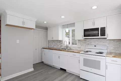 Kitchen - 9 Blueberry, Bourne, MA 02532 photo 1 of 3