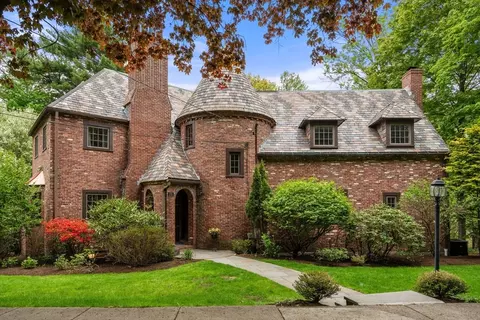 191 Waban Ave, Waban, MA 02468