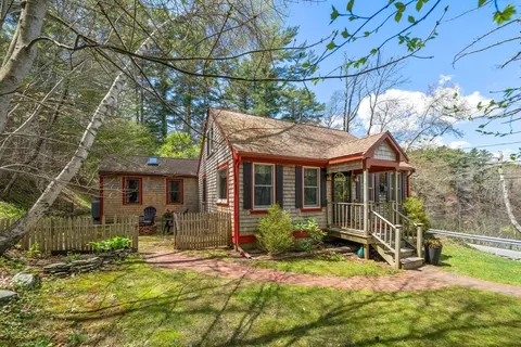 78 Indian Pond Rd, Kingston, MA 02364