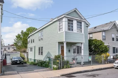 40 North St, Lowell, MA 01852