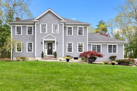 111 Flint Farm Rd, Middleton, MA 01949