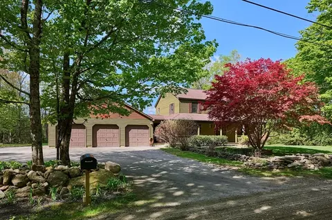 274 Goss Hill Rd, Huntington, MA 01050