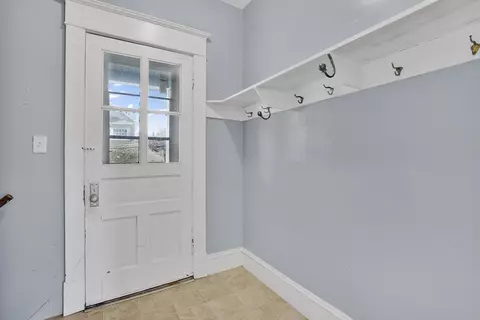 13-15 Wigwam Pl, Springfield, MA 01108 photo 4