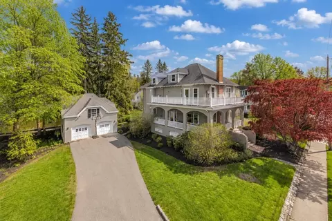 110 Anawan Ave, West Roxbury, MA 02132