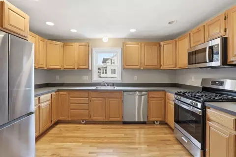20 Buck St, Woburn, MA 01801