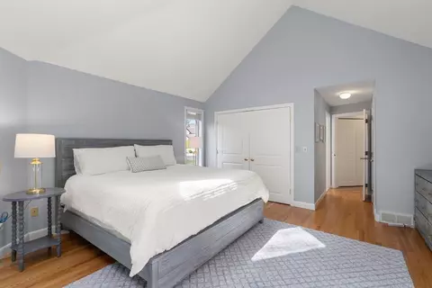 Bedroom - 26 Driftwood Cir, Mashpee, MA 02649 photo 2 of 7