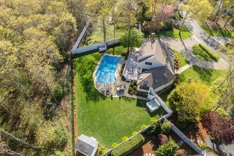 View/Area - 26 Driftwood Cir, Mashpee, MA 02649 photo 3 of 6