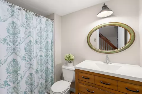 Bath - 26 Driftwood Cir, Mashpee, MA 02649 photo 4 of 4