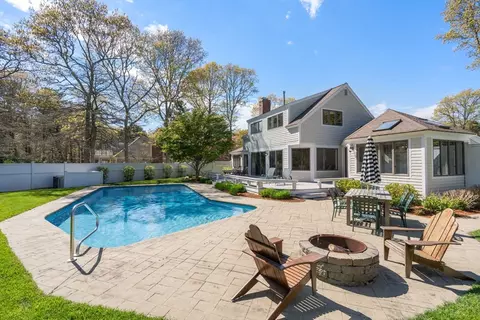 Exterior - 26 Driftwood Cir, Mashpee, MA 02649 photo 2 of 3