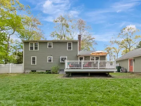 Exterior - 5 Juniper Dr, Mansfield, MA 02048 photo 6 of 10