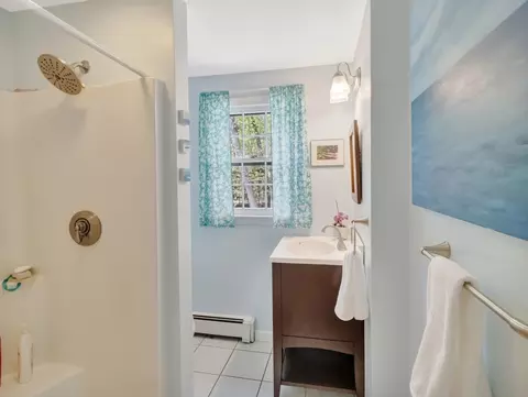 Bath - 5 Juniper Dr, Mansfield, MA 02048 photo 1 of 2