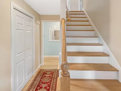 Entry Way - 5 Juniper Dr, Mansfield, MA 02048 photo 2 of 2