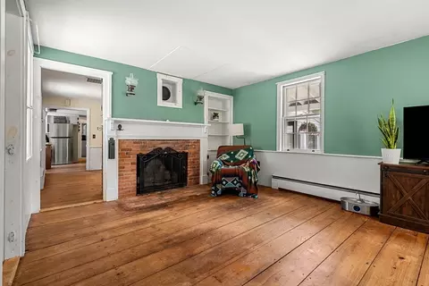Living - 600 Main St, Ashby, MA 01431 photo 1 of 2