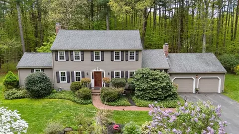 11 Barnet Rd, Sudbury, MA 01776