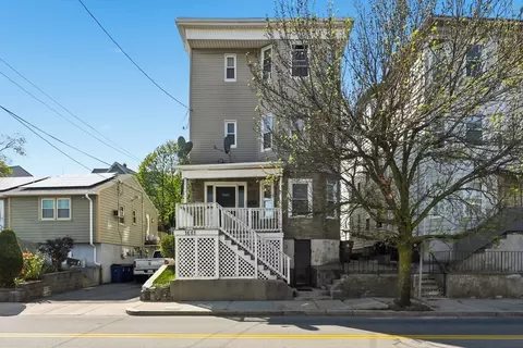 1661 N Shore Rd, Revere, MA 02151