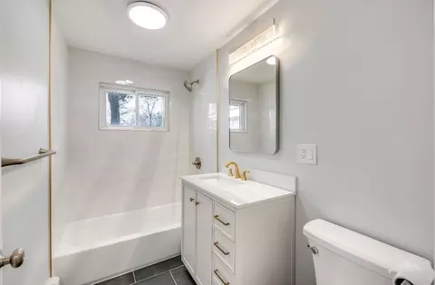 Bath - 54 Will Dr #87, Canton, MA 02021 photo 1 of 1