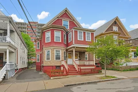 32 Stone Ave, Somerville, MA 02143