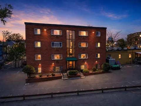 326 Broadway #6, Somerville, MA 02145