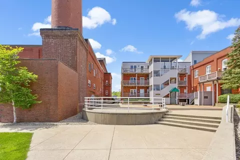 Exterior - 45 Main St #21, Wareham, MA 02571 photo 1 of 2