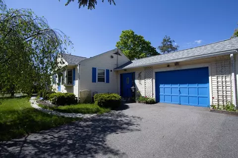 49 Fitzgerald Rd, Springfield, MA 01104 photo 5
