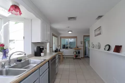 49 Fitzgerald Rd, Springfield, MA 01104 photo 12