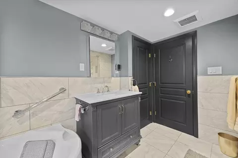 Bath - 14 Huron Ave, Danvers, MA 01923 photo 4 of 4