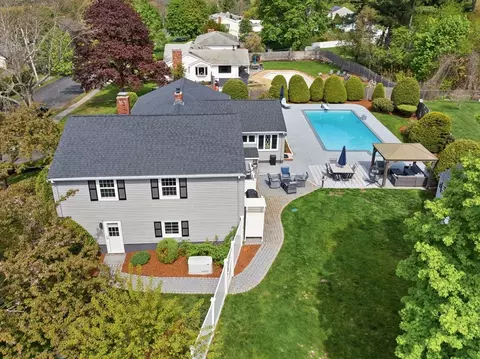 View/Area - 14 Huron Ave, Danvers, MA 01923 photo 2 of 4