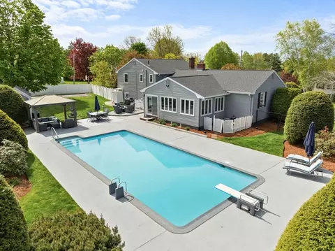 14 Huron Ave, Danvers, MA 01923