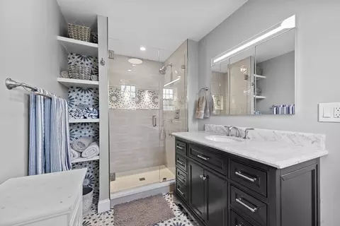 Bath - 14 Huron Ave, Danvers, MA 01923 photo 2 of 4