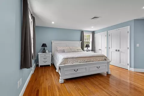 Bedroom - 14 Huron Ave, Danvers, MA 01923 photo 2 of 4