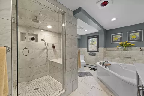 Bath - 14 Huron Ave, Danvers, MA 01923 photo 3 of 4
