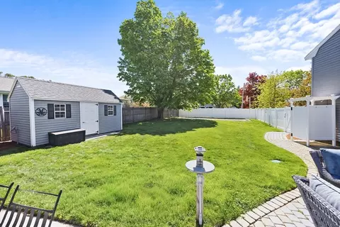 Exterior - 14 Huron Ave, Danvers, MA 01923 photo 3 of 5