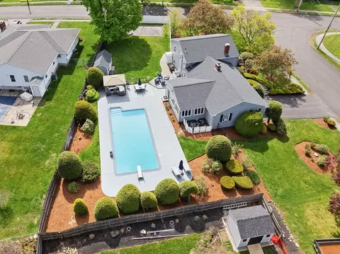View/Area - 14 Huron Ave, Danvers, MA 01923 photo 1 of 4