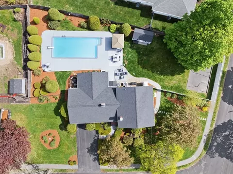 View/Area - 14 Huron Ave, Danvers, MA 01923 photo 3 of 4