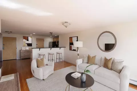44 Lafayette Ave #308, Chelsea, MA 02150